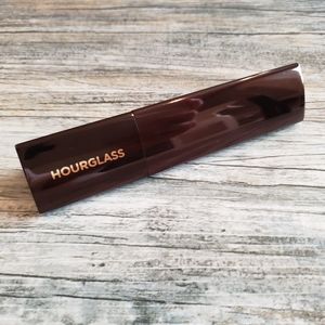 Hourglass Vanish Seamless Finish Foundation- Beige